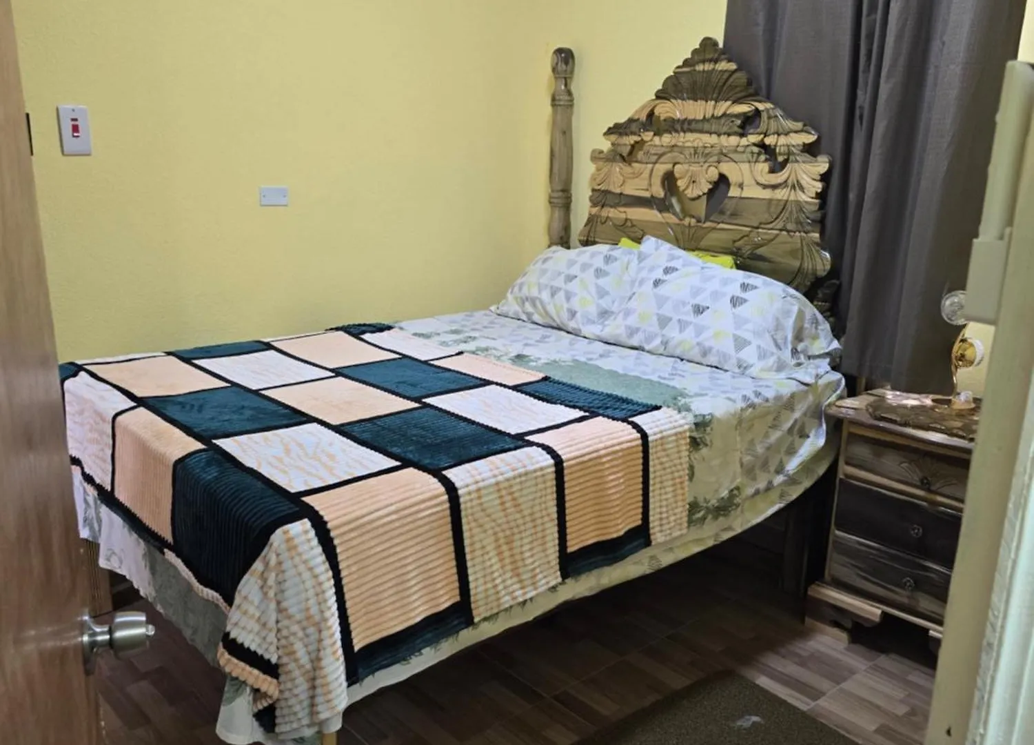 Hidden Gem One Bed Room Studio Pepper